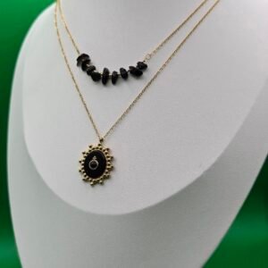 Colar Escudo Dourado